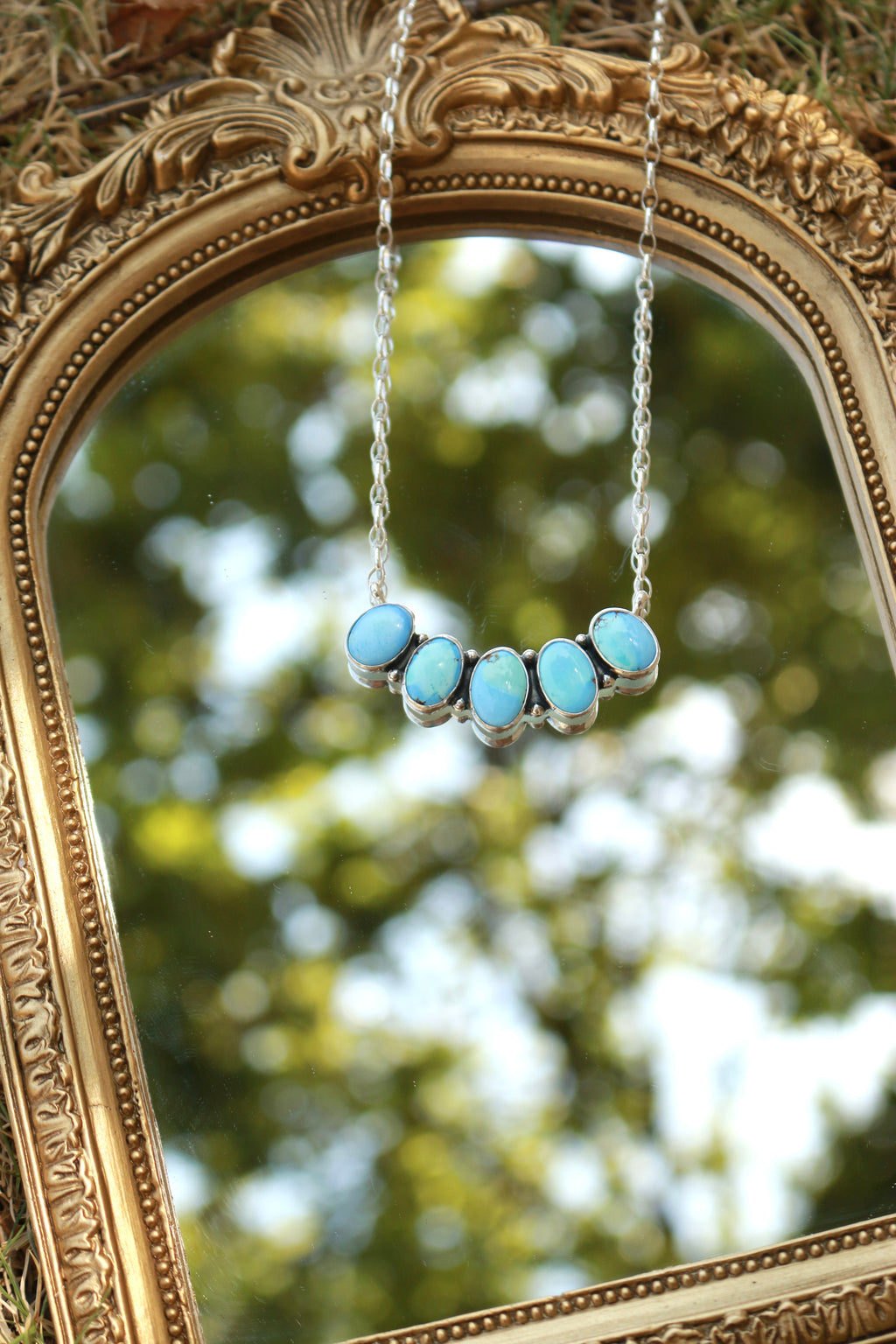 The Sparrow necklace