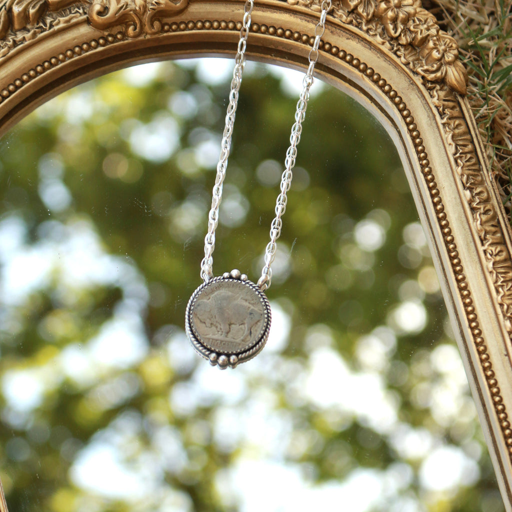 The Laurel necklace
