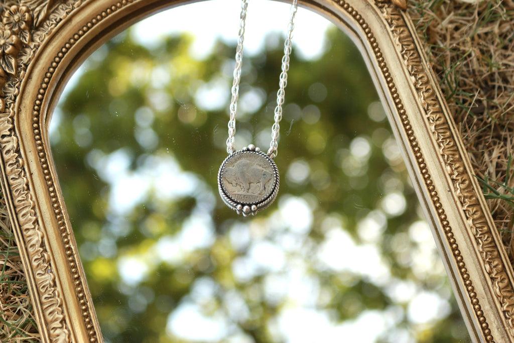 The Laurel necklace