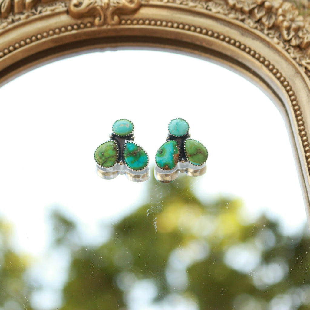 The Flora earrings