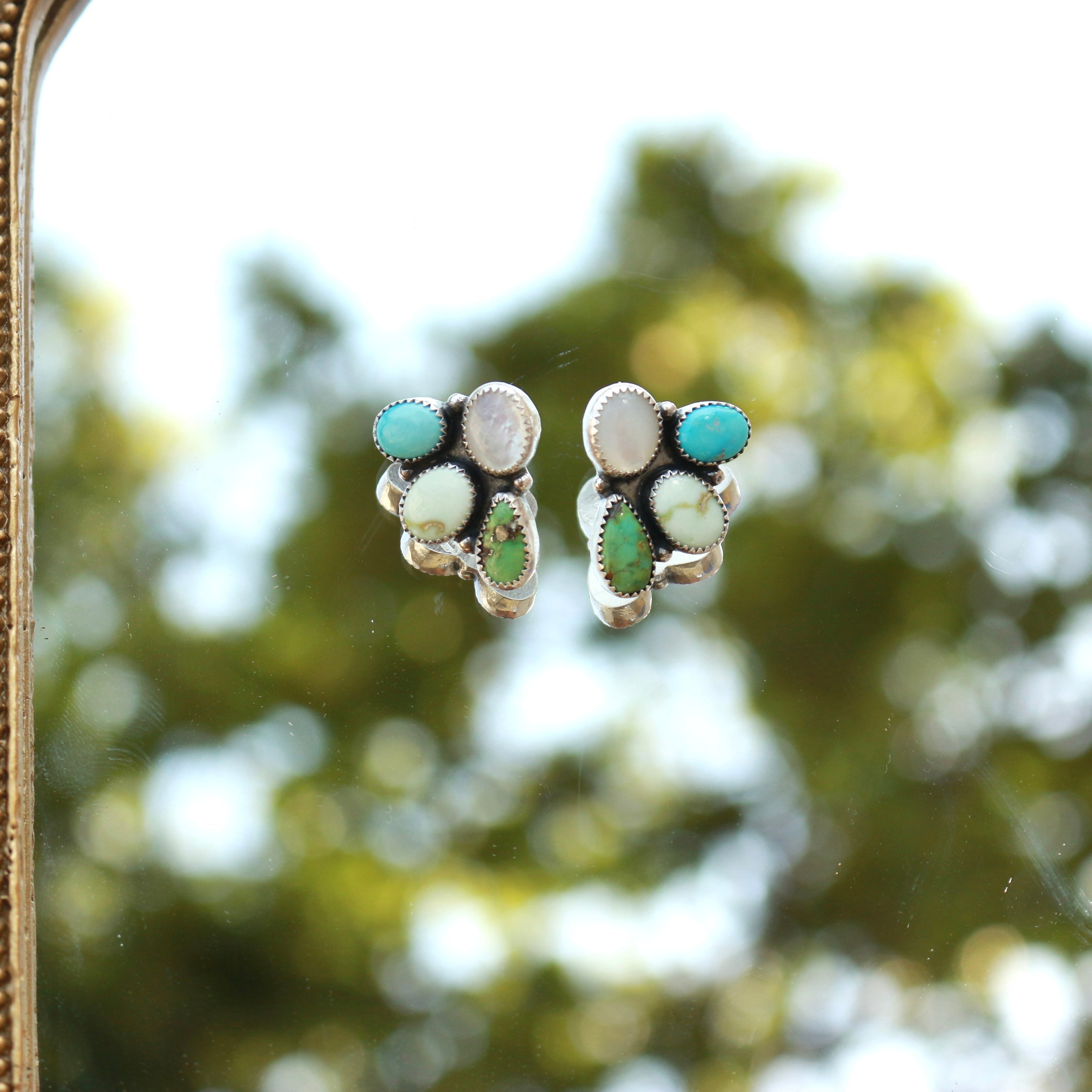 The Fresh Bloom earrings