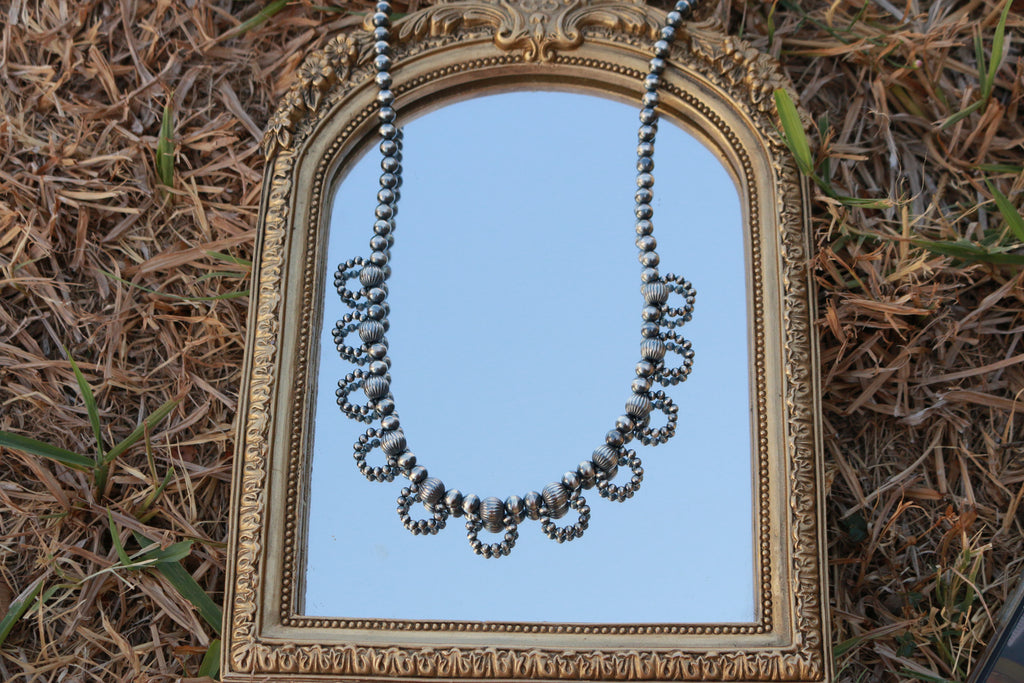The Dustflower necklace